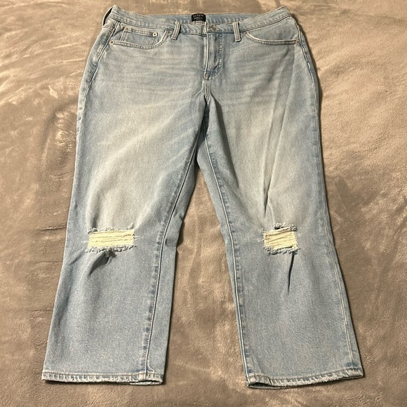 J. Crew Factory Denim - JCrew Light wash Distressed Jeans Essentials Straight jeans